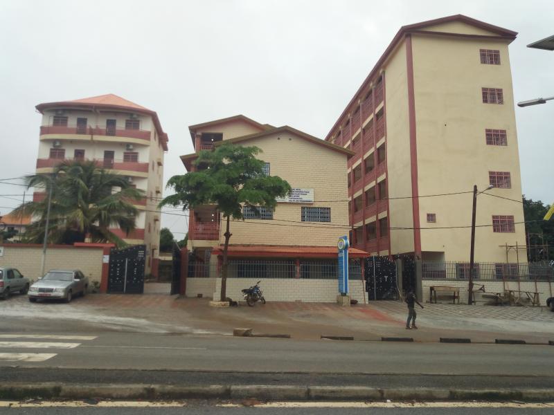 3. Ecole Supérieure d'Ingénierie de Yattaya (233)