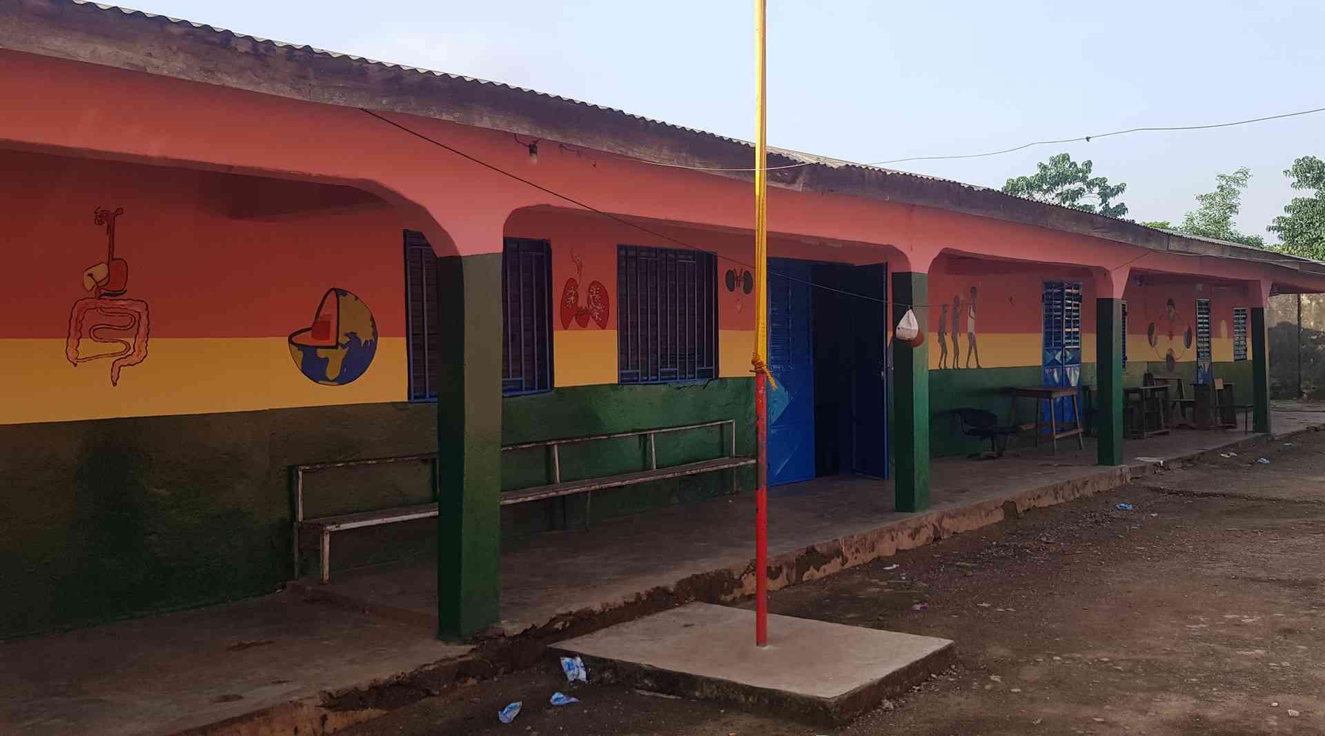 5. Groupe Scolaire Le Petit Monde (242)